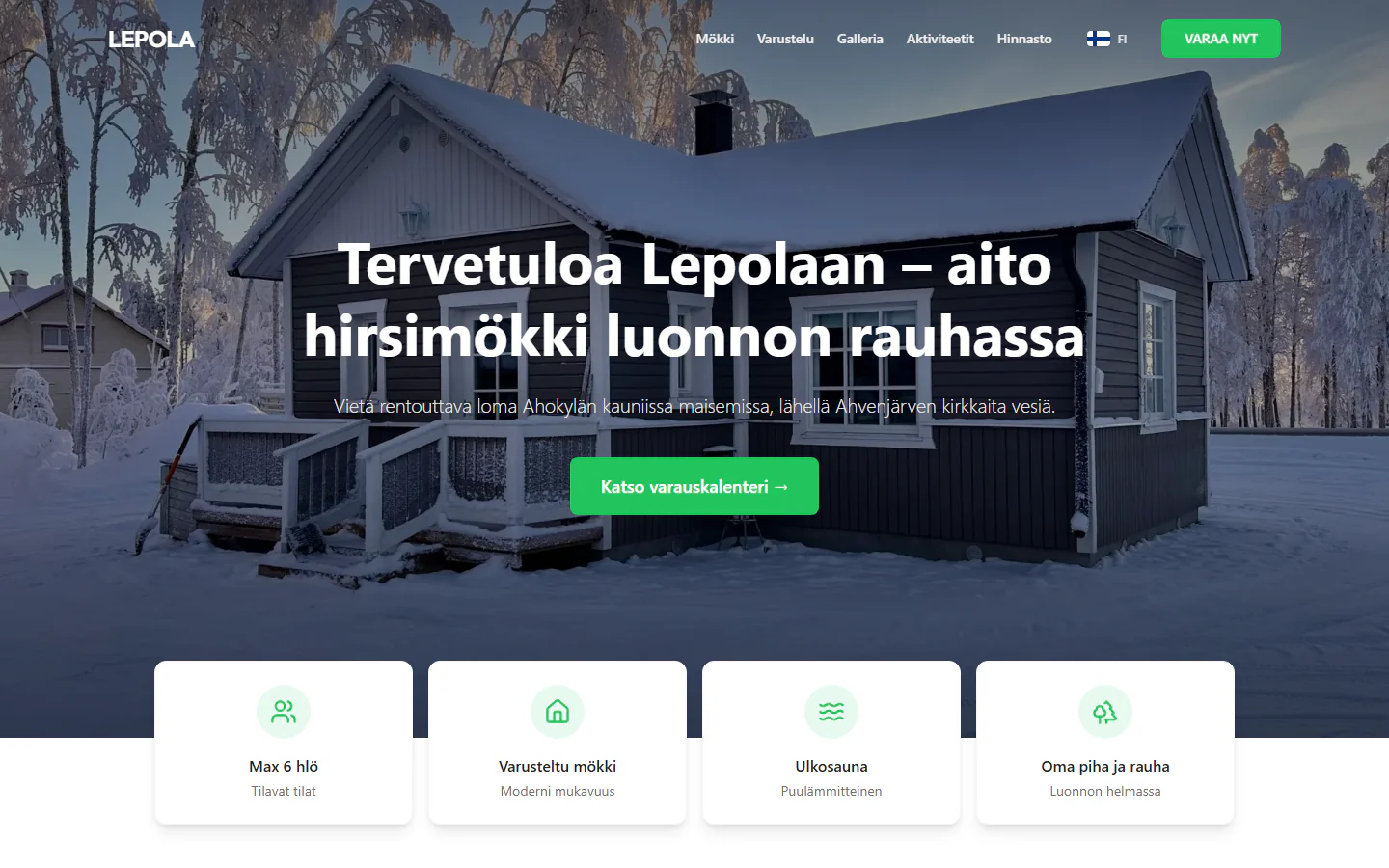 Lepolan etusivu: luminen hirsimökki sinisessä hämärässä ja painike varauskalenteriin